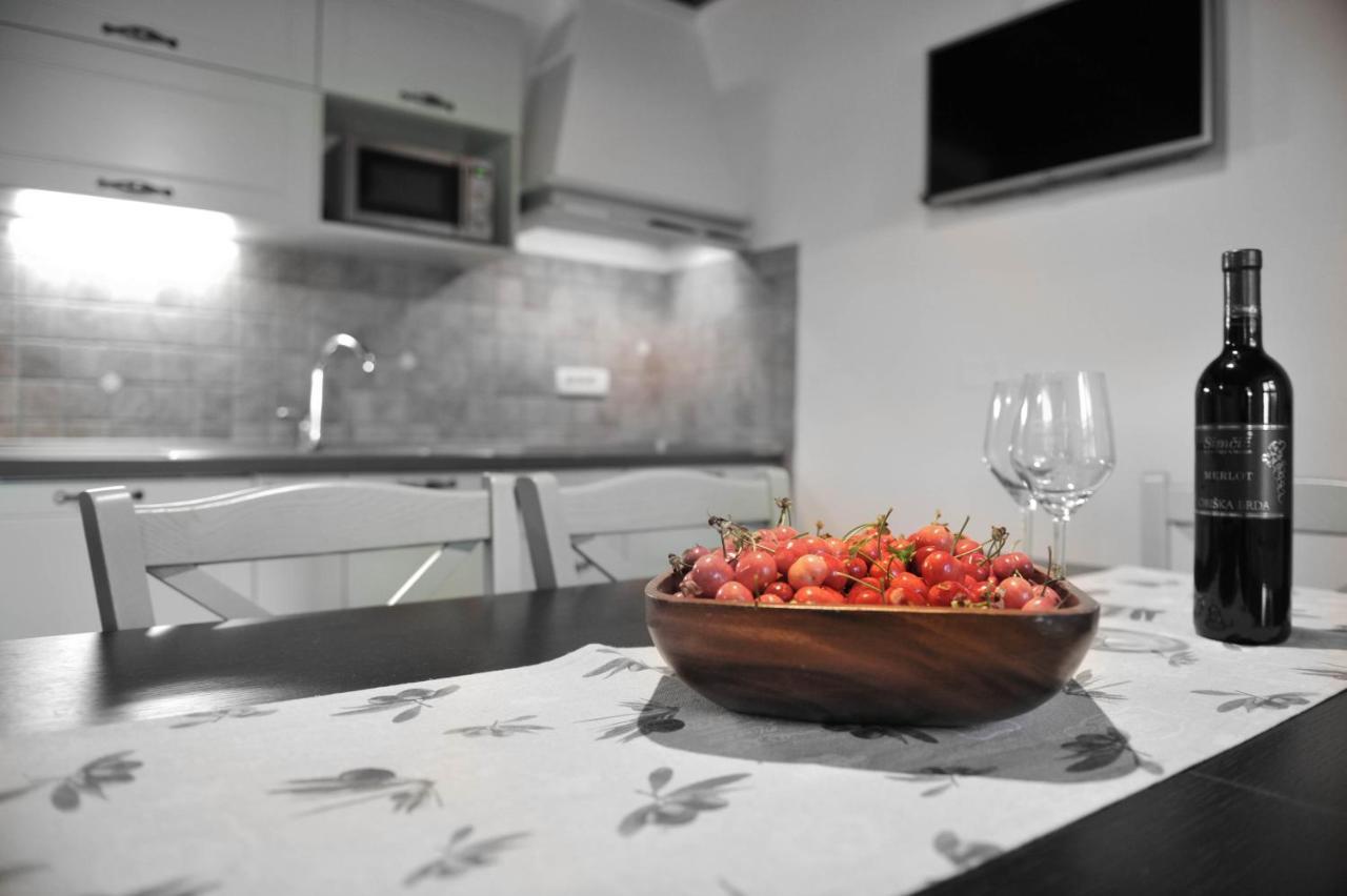Apartmaji Kumar Smartno Bagian luar foto